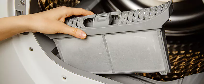 Signs Of A Clogged Dryer Lint Trap in Live Oak, California